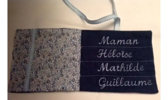 Pochette à médailles