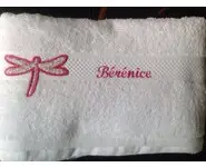 Serviette brodée fille